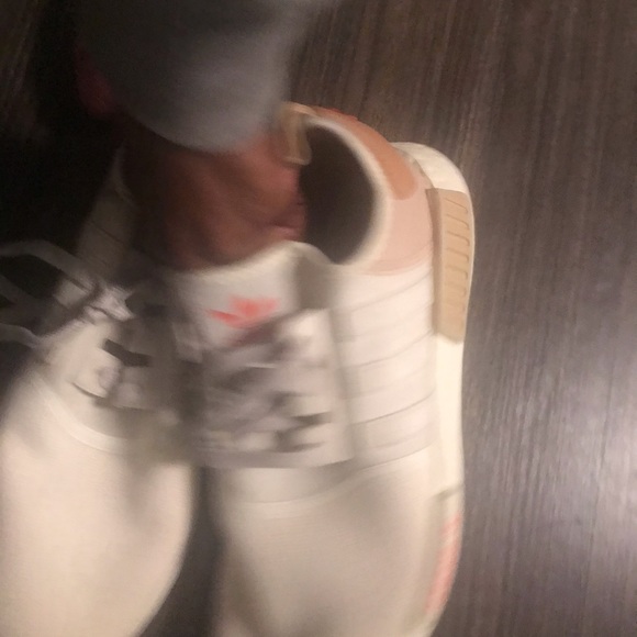 Adidas - Picture 4 of 5